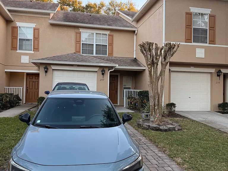 297 Sterling Springs Ln — Photo 5