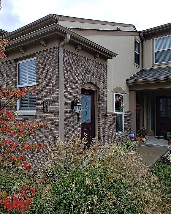 1st image of 2121 Rolling Hills Dr