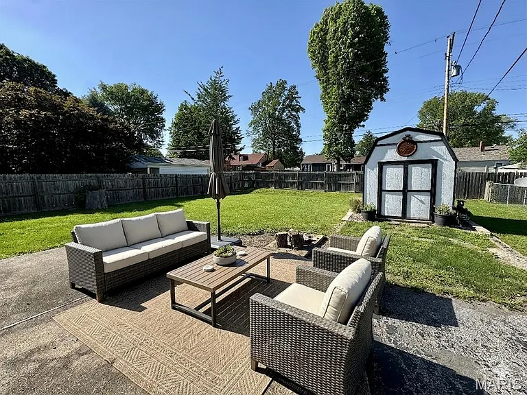 312 Joy Dr — Photo 40