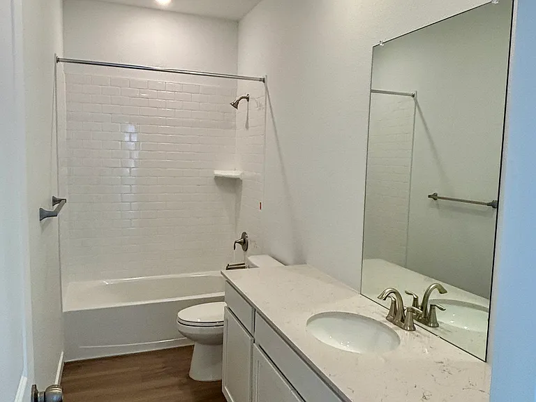 Hall bath upstairs