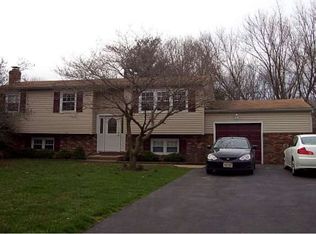 105 Gaunt Dr, Mickleton, NJ 08056