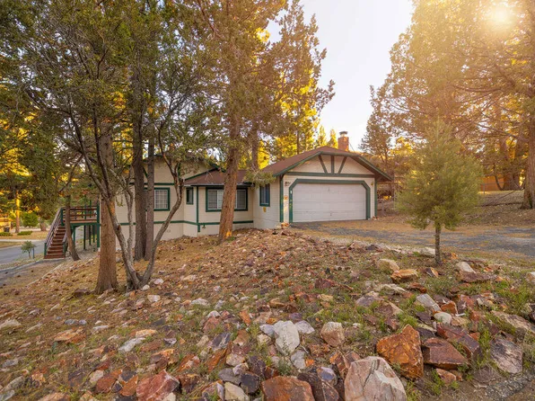 1093 Snow Ridge Rd, Big Bear City, CA 92314