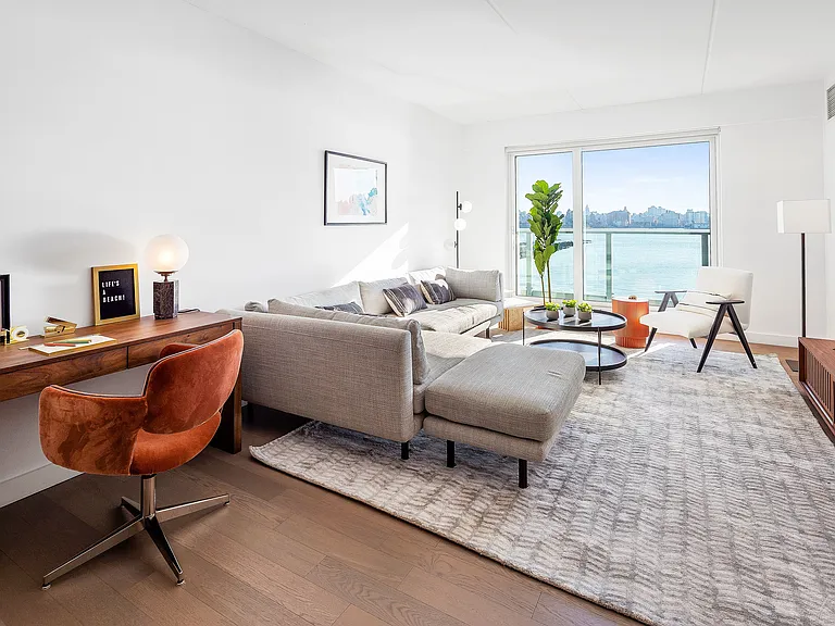 Newport Rentals — Photo 294