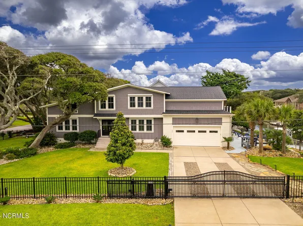 104 Mimosa Boulevard, Pine Knoll Shores, NC 28512