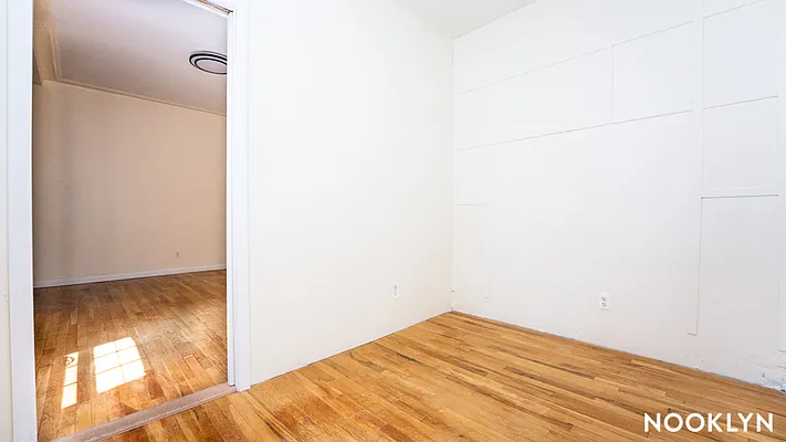 Rented by Nooklyn NYC LLC | media 30