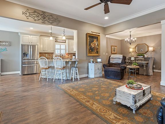 3rd image of 200 English Village Cir