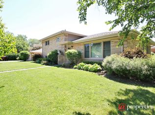 9047 Mango Ave, Morton Grove, IL 60053