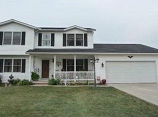 897 Lockwood Dr, Barberton, OH 44203