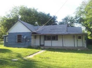202 N Reno Ave, Burrton, KS 67020