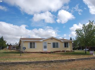205 W Pennoyer St, Condon, OR 97823