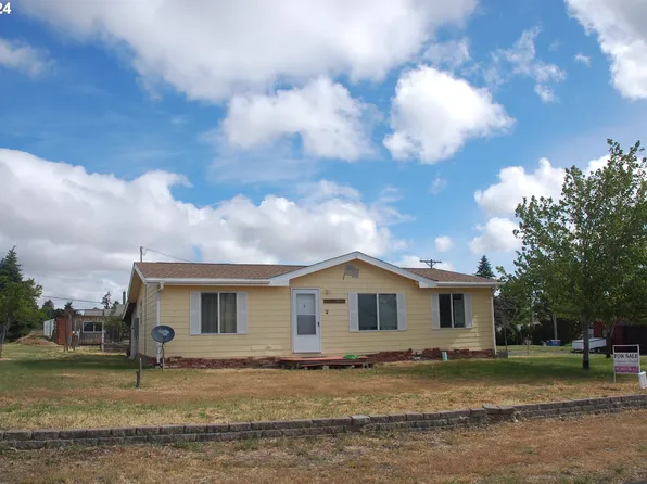 205 W Pennoyer St, Condon, OR 97823