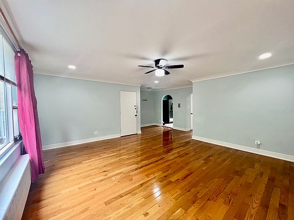 3rd image of 6138 N Damen Ave APT 2D