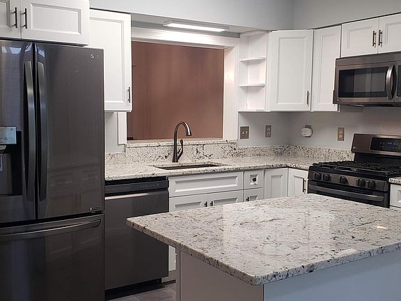 2nd image of 9102 Waterford Rhye Cir