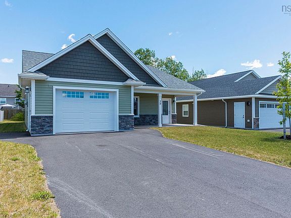 2nd image of 39 Covey Dr N