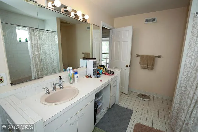 1421 34th St NW #1 — Photo 13