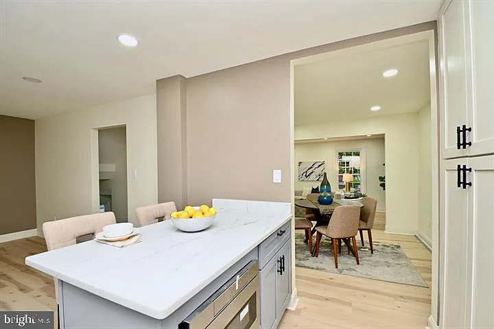 4702 Forestdale Dr — Photo 9