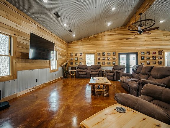 5th image of 475 Deer Creek Rd