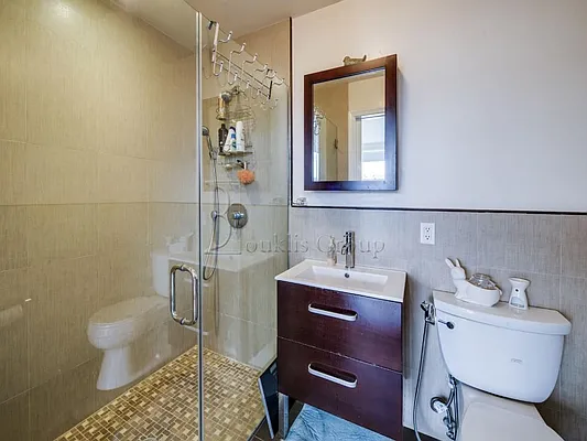 Sold by Bouklis Group | media 11