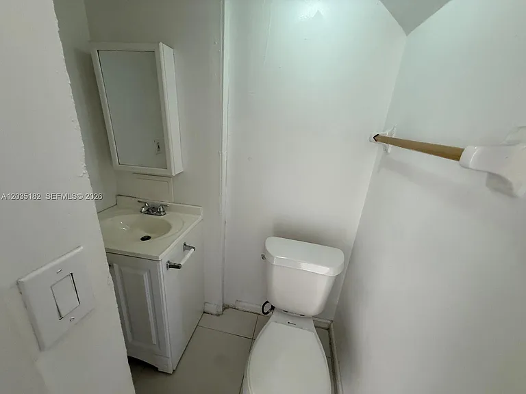 5611 W 25th Ct #10-A — Photo 6