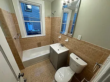192-194 Shephard Ave #2 — Photo 1