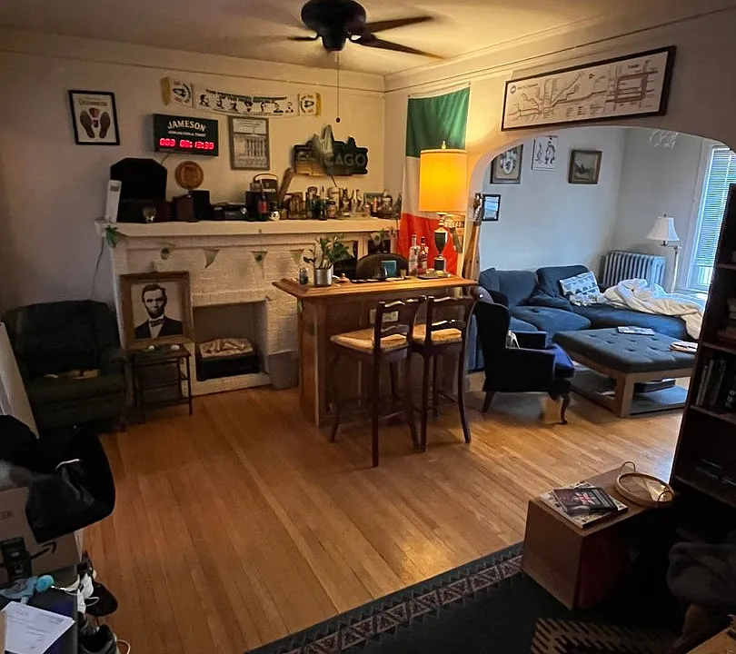 2270 W Leland Ave #1