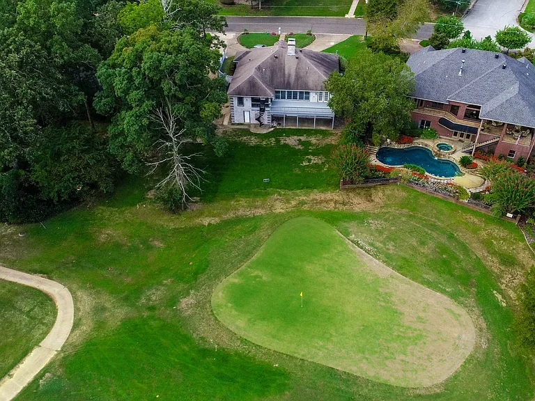 3726 Ben Hogan Dr — Photo 2