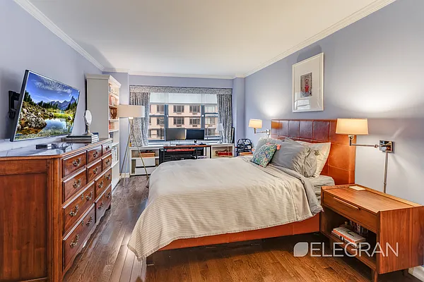 Sold by (Legacy) Elegran | media 14