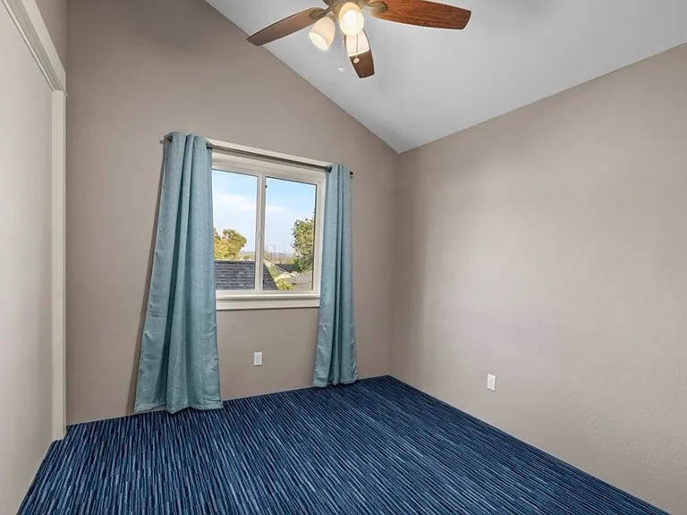245 Wintersage Cir — Photo 18
