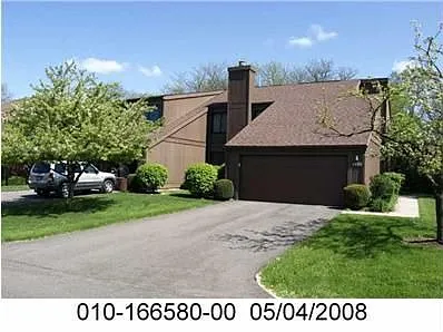 2130 Willowick Sq photo 1