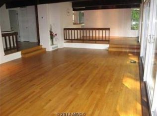 8014 Riverside Dr, Cabin John, MD 20818