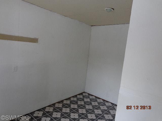 1st image of 135 Hussey Ave