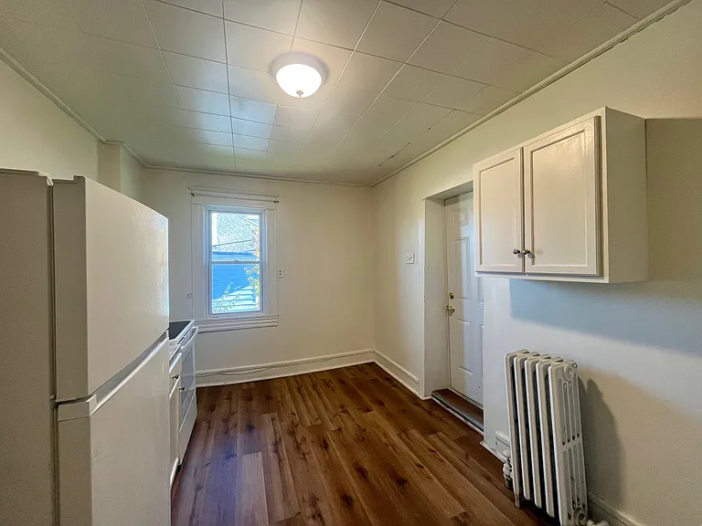 438 Ripple St #2 — Photo 4