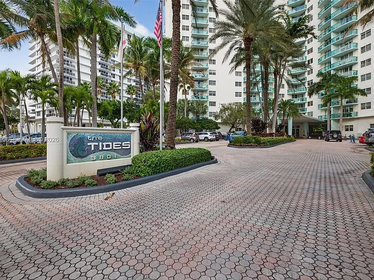 3801 S Ocean Dr #4R — Photo 1