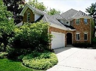 59 Sheridan Ave, Clarendon Hills, IL 60514