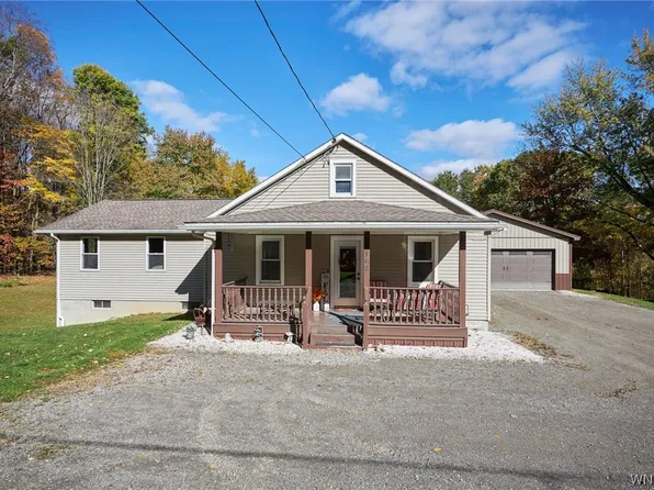 10168 Point Peter Rd, Gowanda, NY 14070