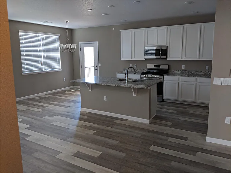 4777 Copeland Cir #101 — Photo 2