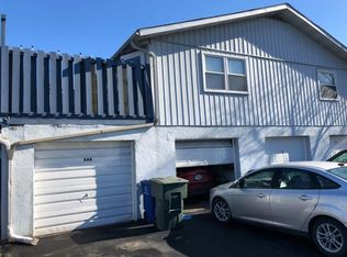 668 Cherry Hollow Rd, Columbus, OH 43228