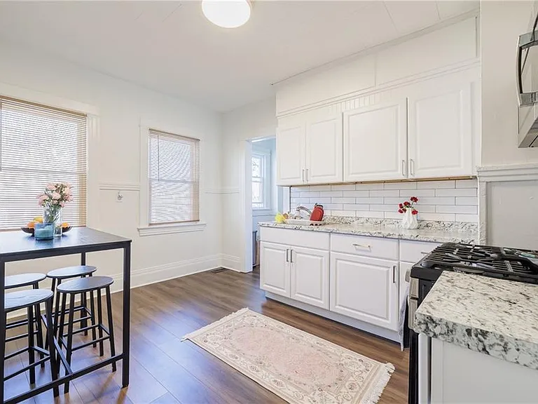 Kitchen 2/Dining room