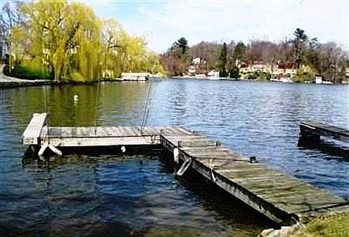DOCK
