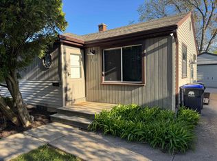 626 Cleveland St, Neenah, WI 54956