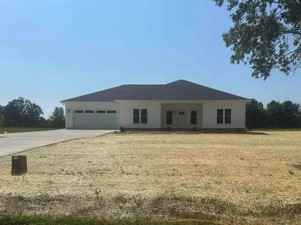 138 Collins Farm Rd, Benton, KY 42025