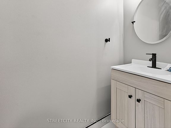 5th image of 137 Monmore Rd