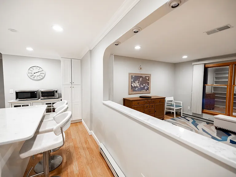 384 Walnut St — Photo 8