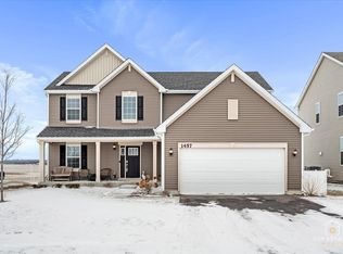 1457 Collins Dr, Elburn, IL 60119