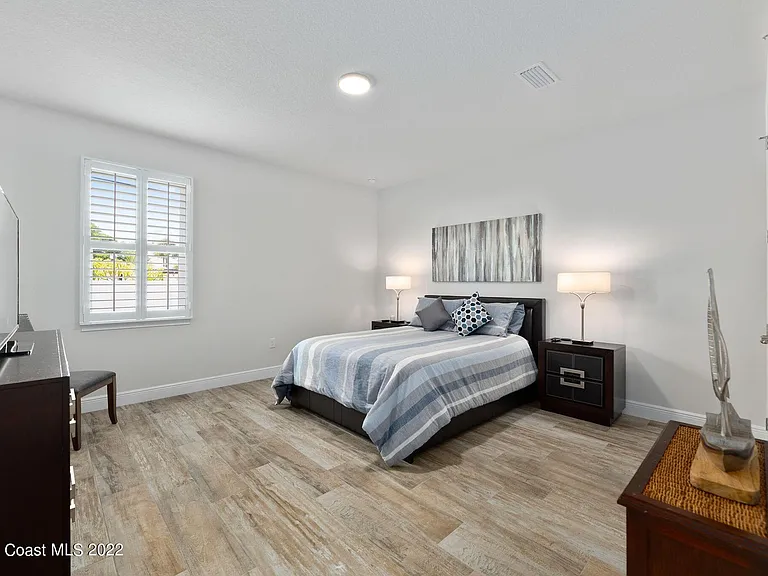 110 Enclave Ave — Photo 9