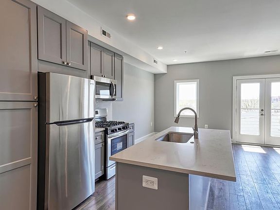 4th image of 2013 Benning Rd NE #8