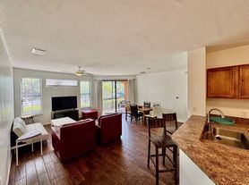 8325 38th Street Cir E