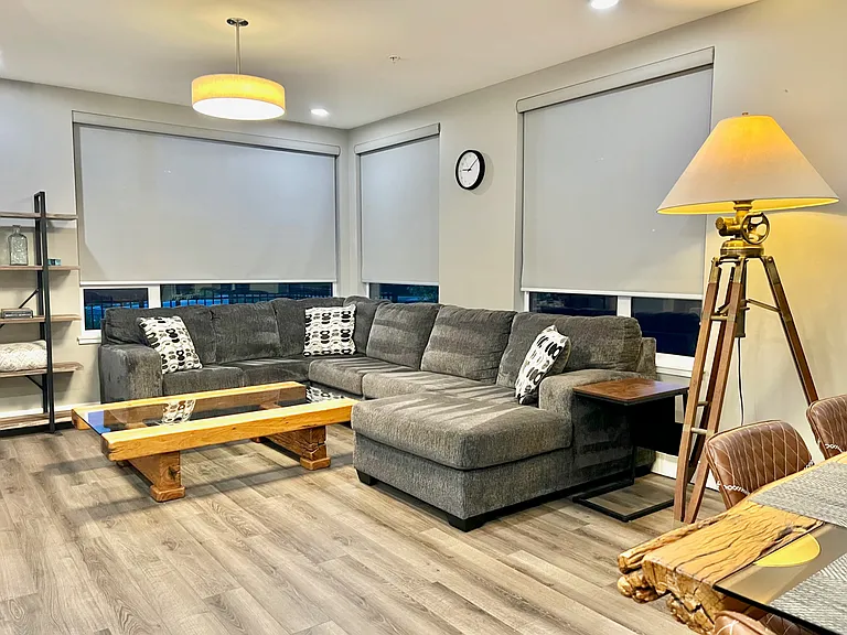 1087 6th Ave #105 — Photo 9