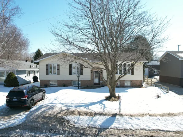 317 Bricker St, Saugeen Shores, ON N0H 2C1