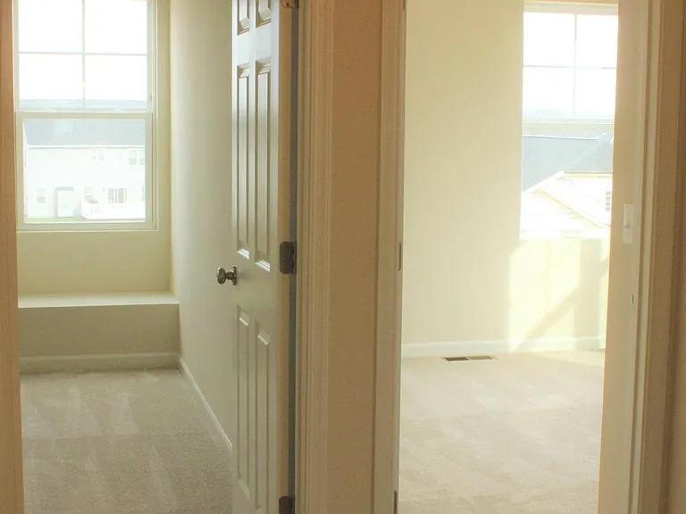232 Parkland Dr — Photo 16